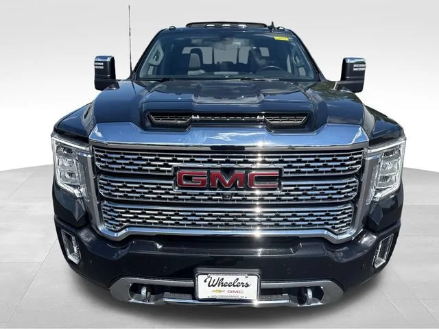 Used 2022 Ebony Twilight Metallic GMC Denali image 9