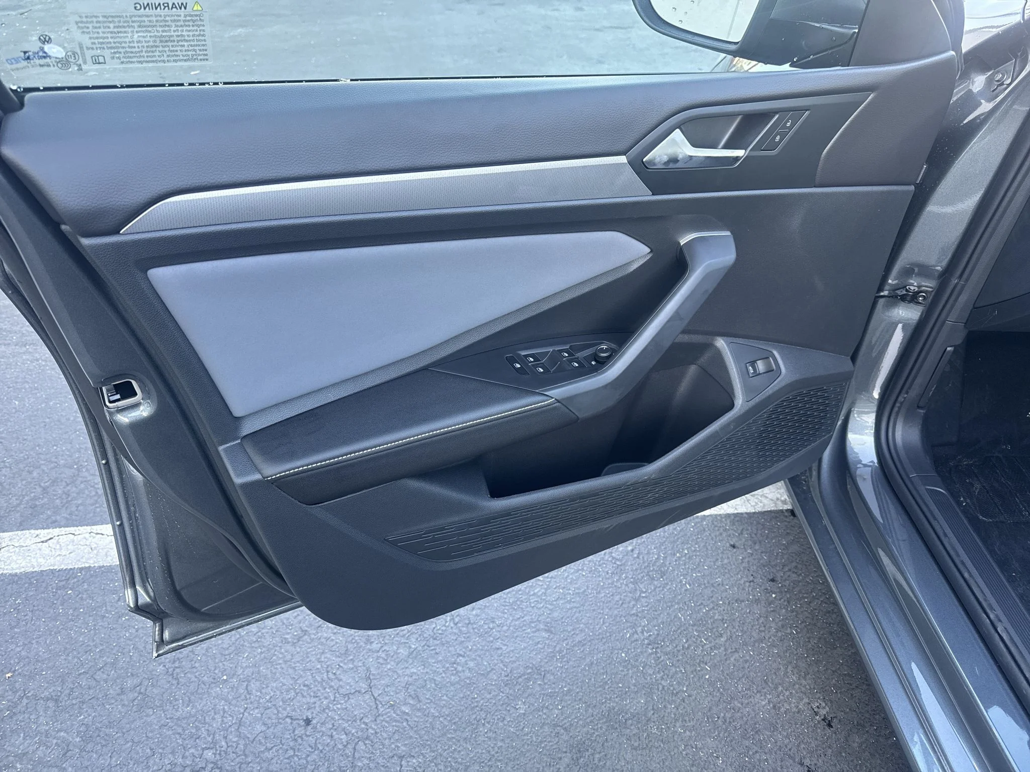 New 2026 Platinum Gray Metallic Volkswagen SE image 12