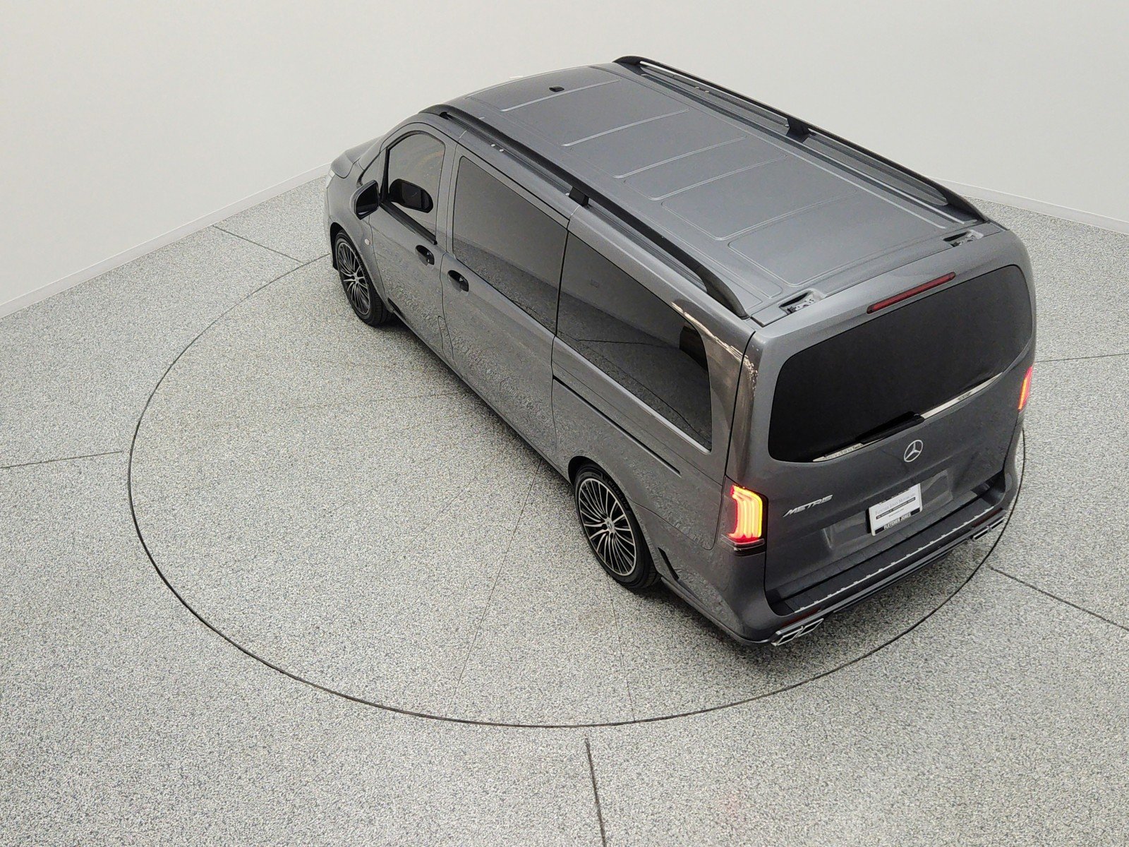 Used 2022 Selenite Grey Metallic Mercedes-Benz Standard Roof 126 Wheelbase image 15