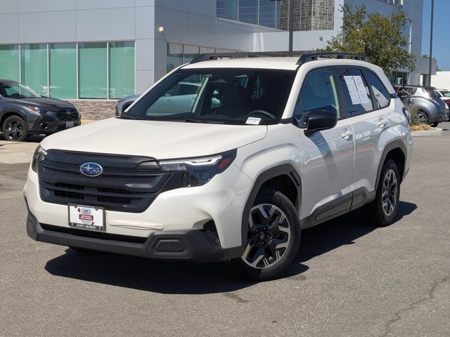 2025 Subaru Forester Base