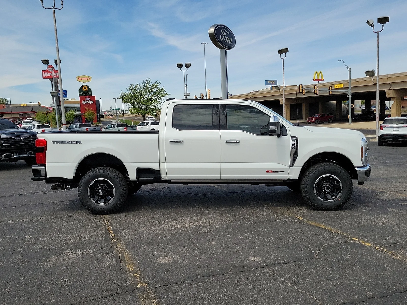 New 2026 Star White Metallic Tri-Coat Ford F-250&reg; King Ranch&reg; image 5