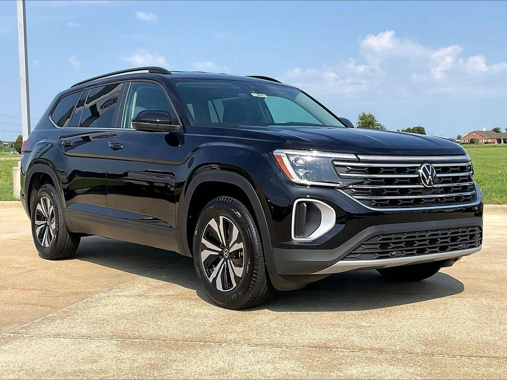 New 2026 Black Volkswagen SE image 1