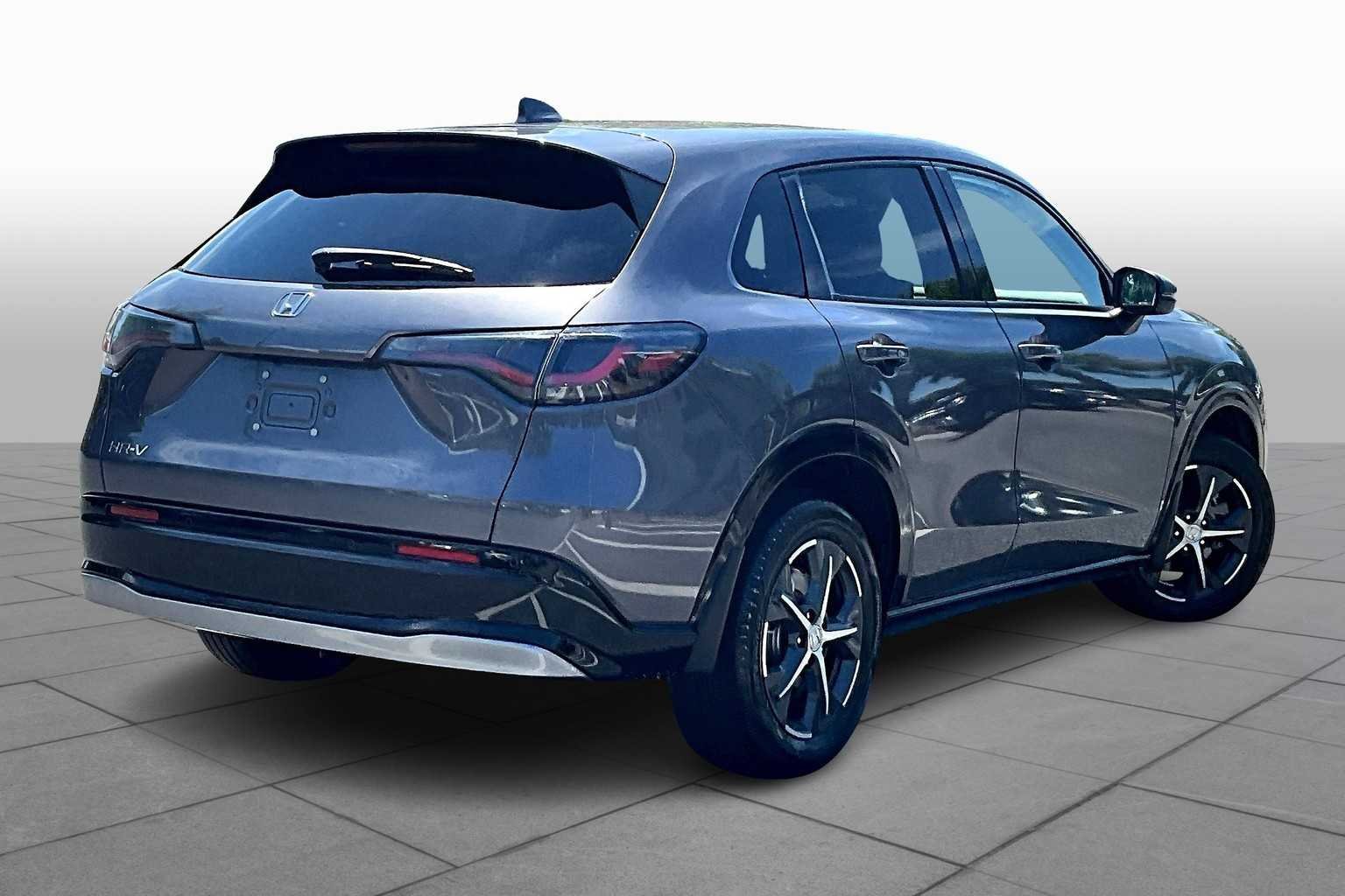 Certified Used 2023 Modern Steel Metallic Honda EX-L image 14