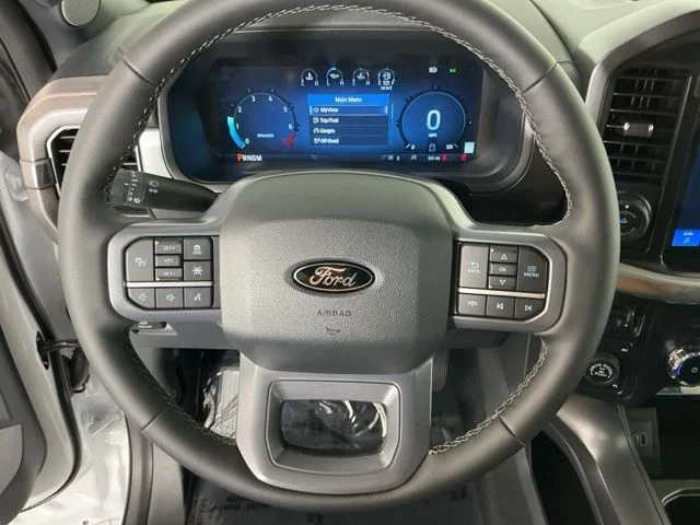 New 2026 Oxford White Ford Lariat image 18