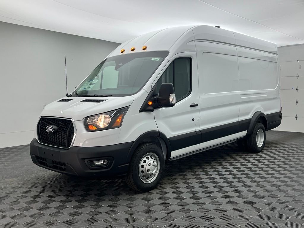 New 2026 White Ford Base image 2