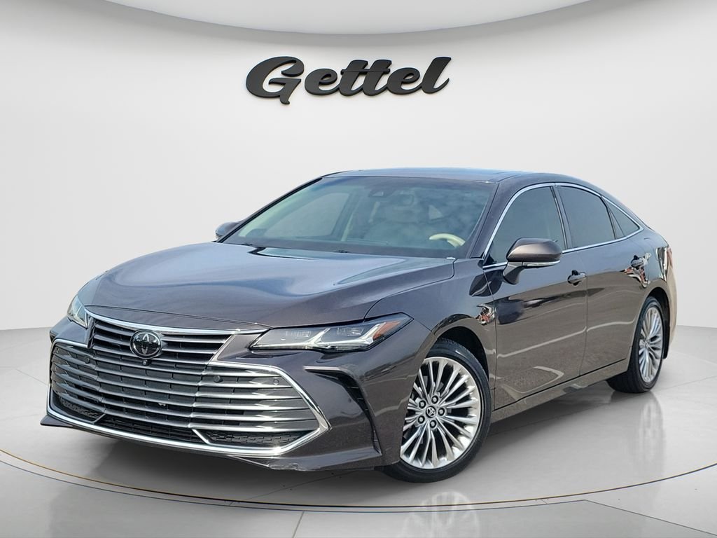 2019 Toyota Avalon Limited's photo