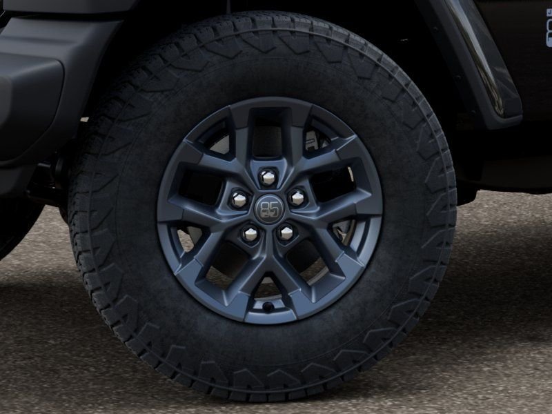 New 2026 Black Clear-Coat Exterior Paint Jeep 85th Anniversary Edition image 8
