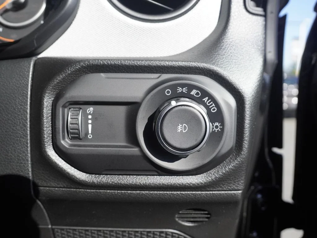 New 2026 black clearcoat Jeep Sport RHD image 11