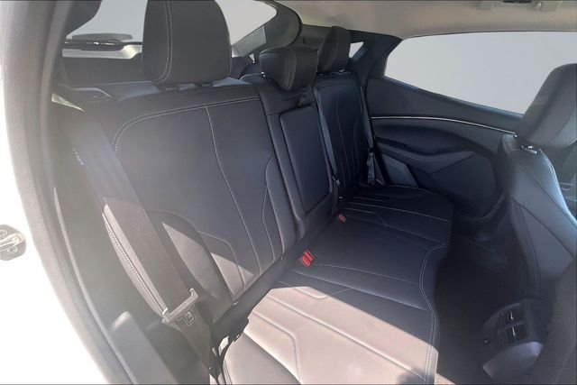 New 2026 Star White Metallic Tri-coat Ford Select image 9