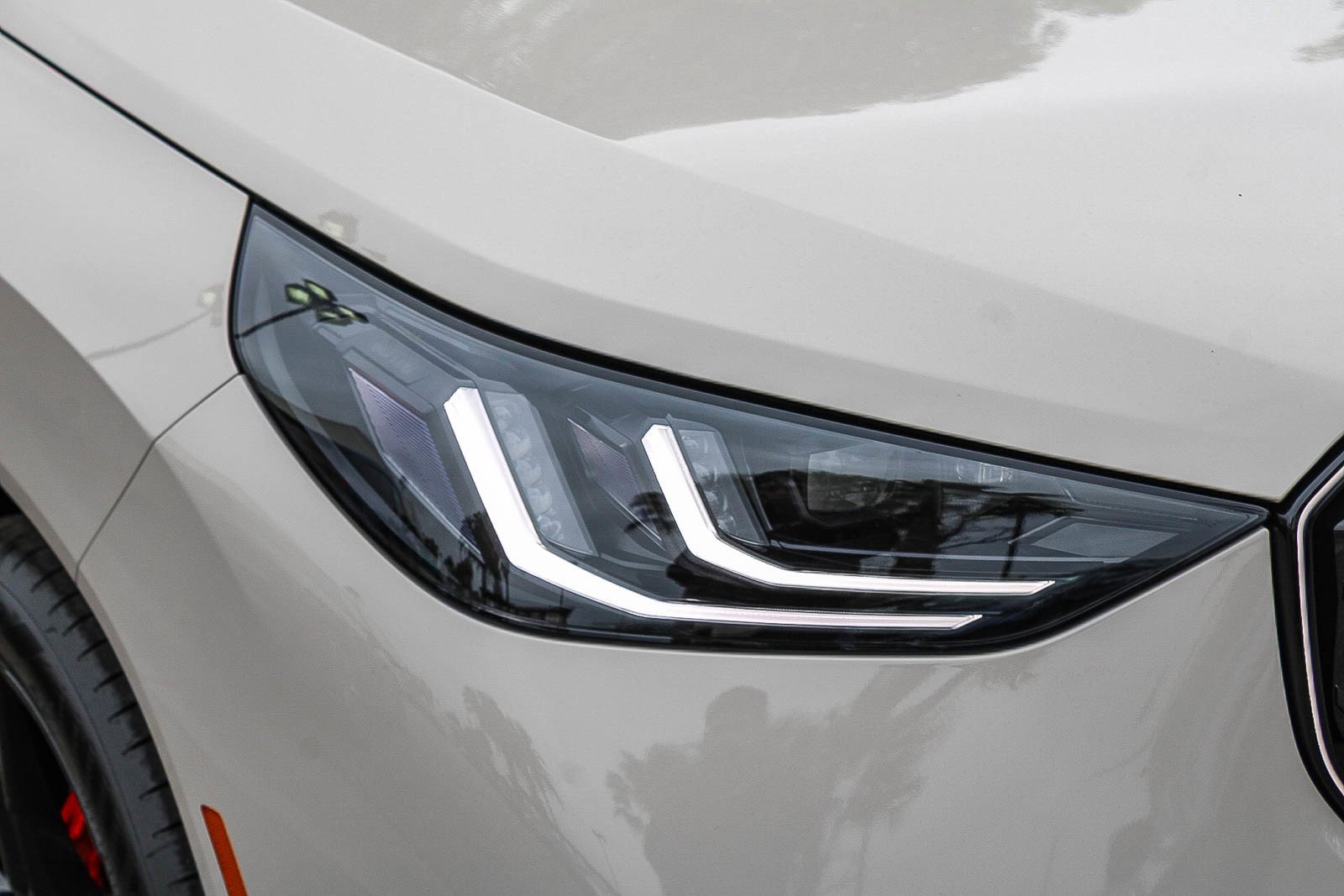 New 2026 Dune Grey Metallic BMW 30 xDrive image 8