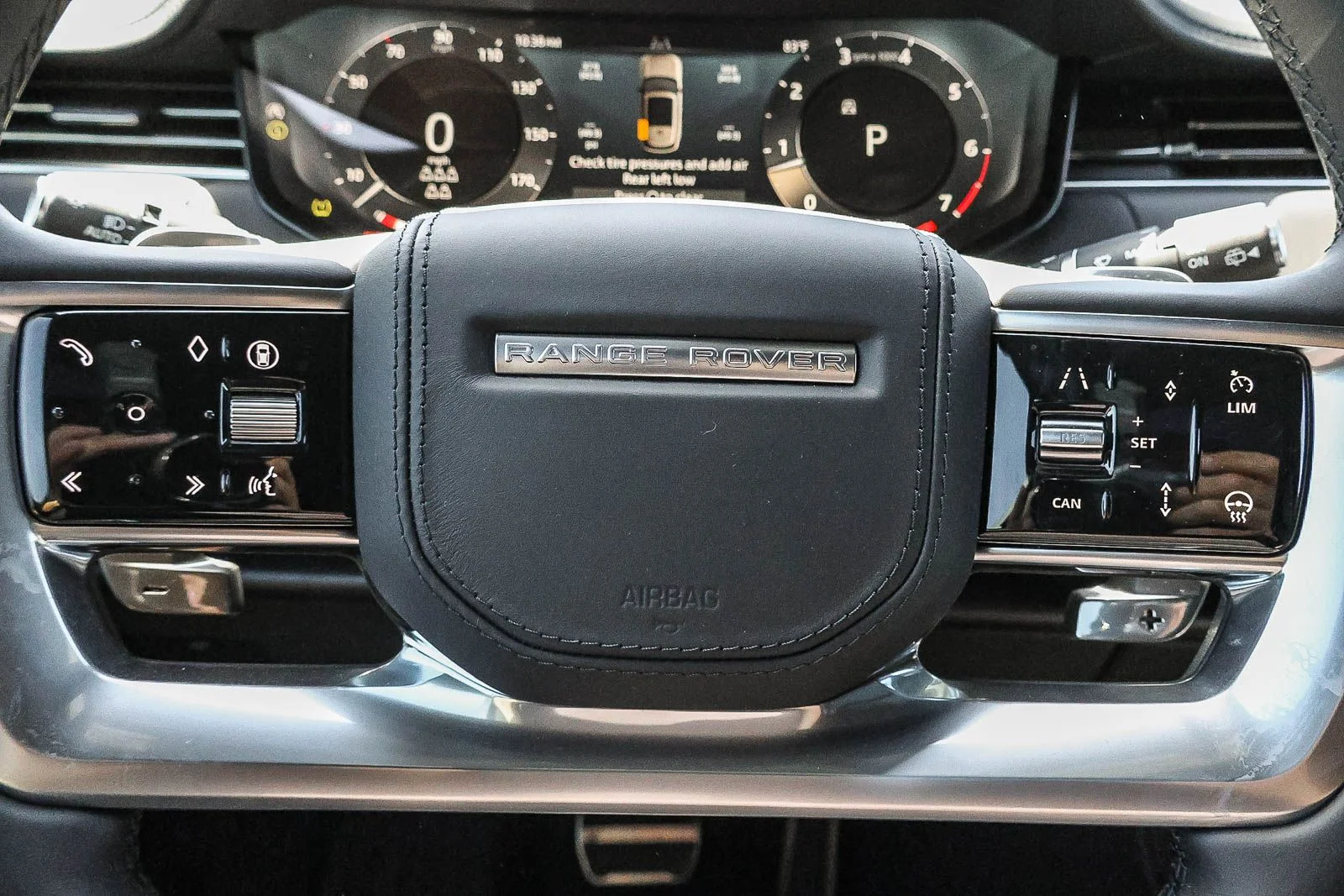 2026 Land Rover Range Rover SE - Photo 32