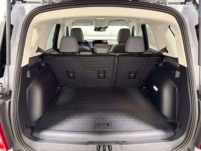 New 2026 Space White Metallic Ford Badlands® image 33