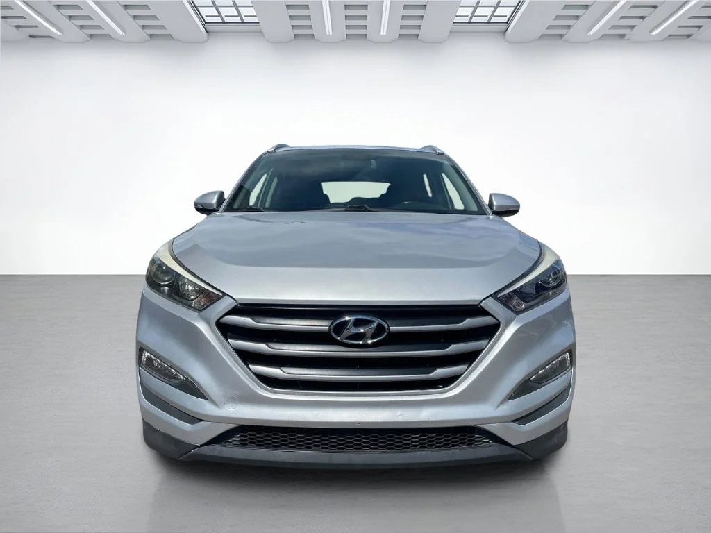 Used 2017 Hyundai Tucson SE Plus with VIN KM8J33A41HU545610 for sale in West Memphis, AR