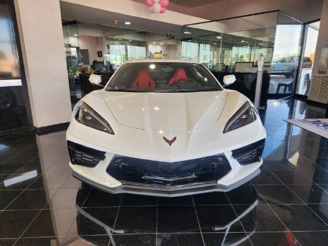 Used 2020 ARCTIC WHITE Chevrolet 2LT image 9