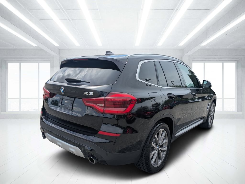 Used 2018 Black BMW xDrive30i image 3
