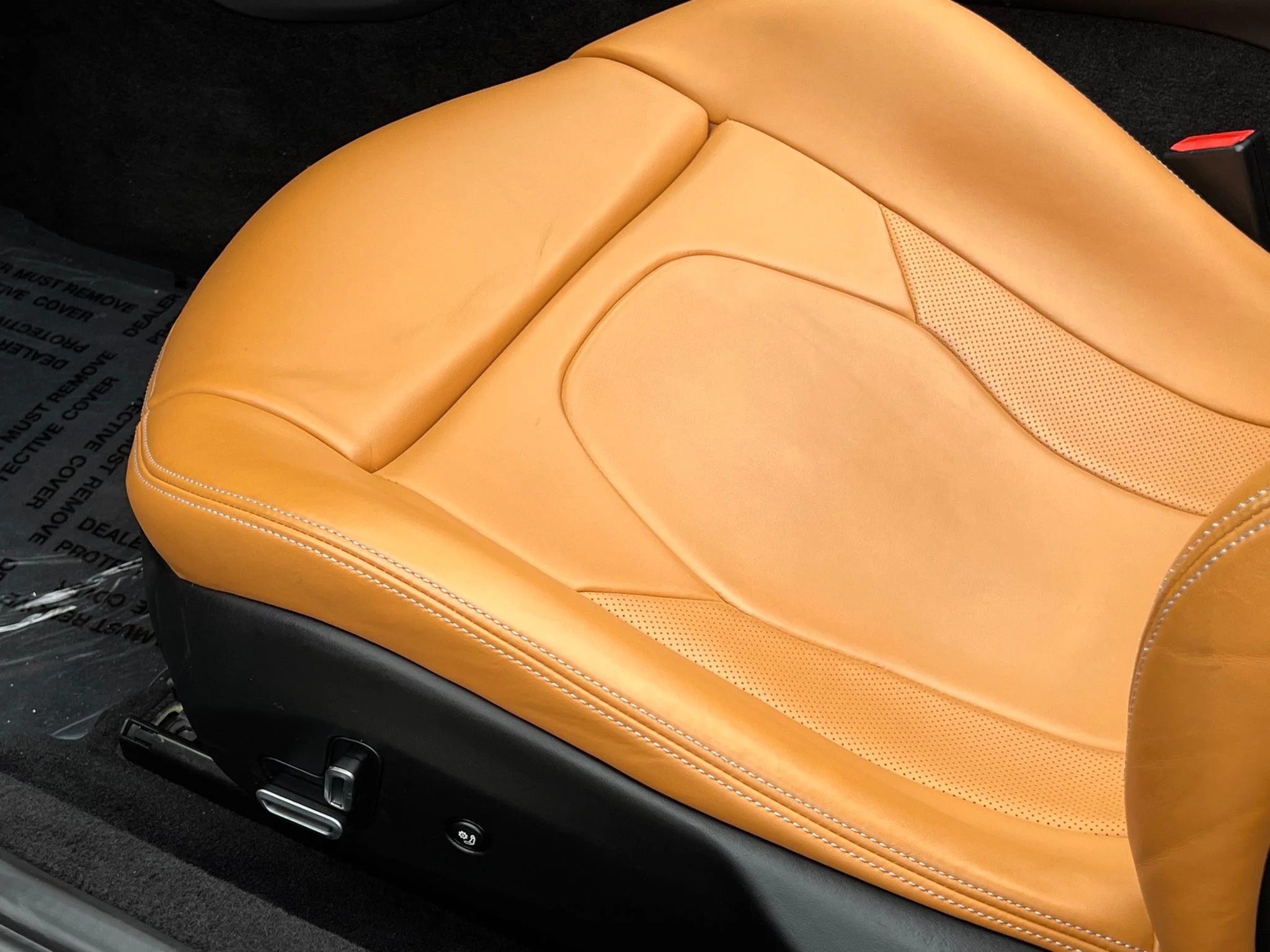 Used 2019 Gray Ferrari Base image 30