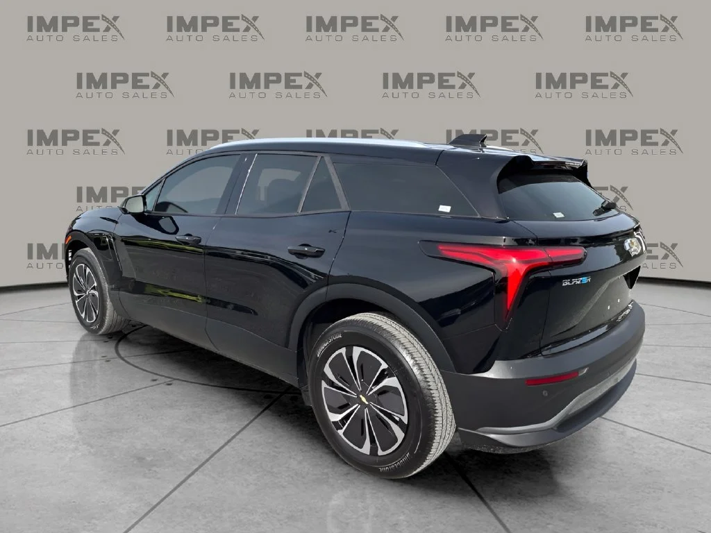 Used 2024 Black Chevrolet LT image 3