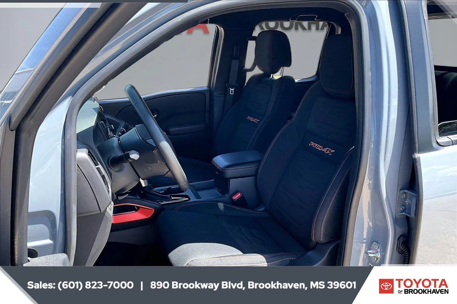 Used 2025 Super Black Nissan PRO-4X image 18