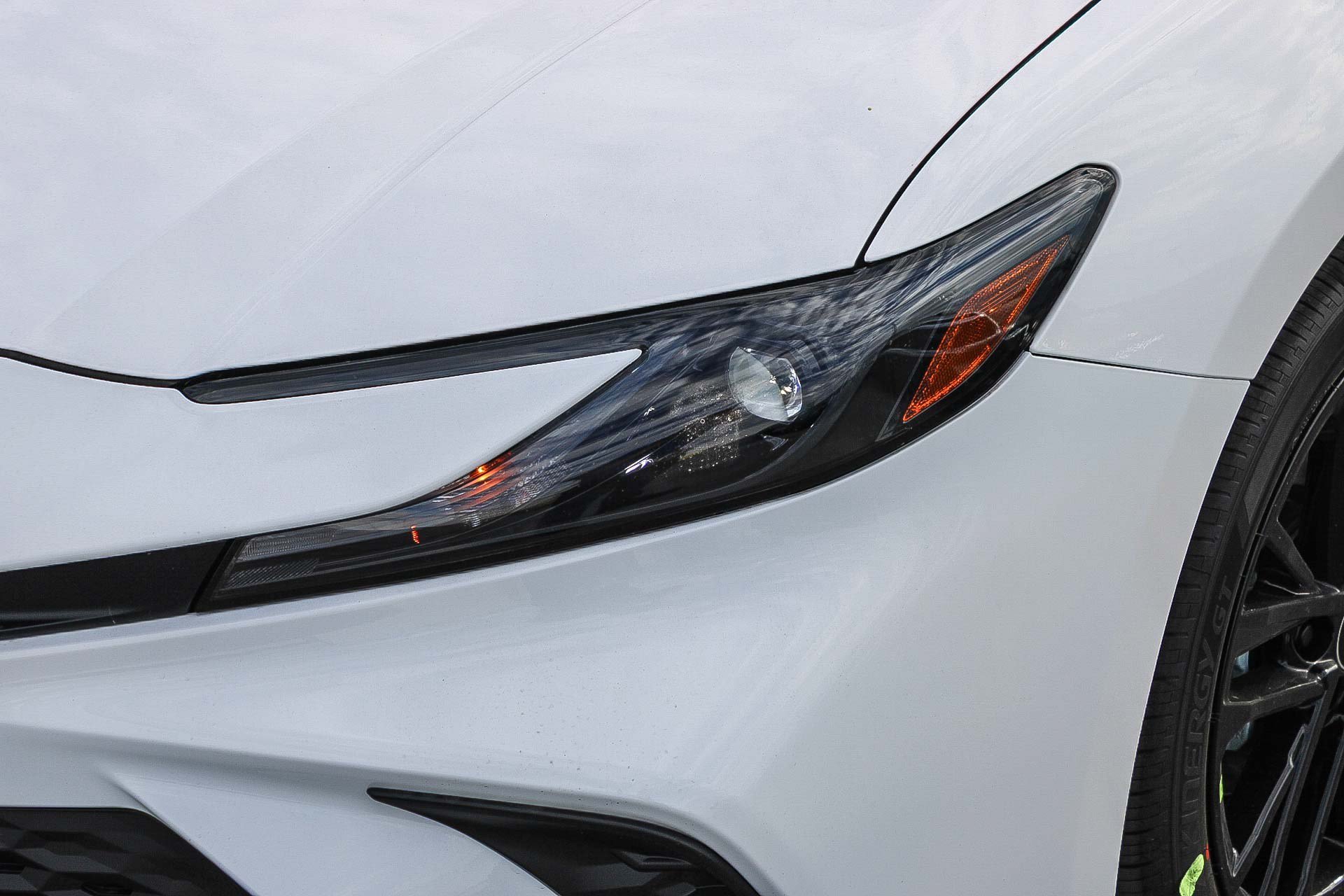 New 2026 Ice Cap Toyota  SE image 4