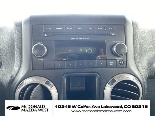 Used 2015 Gray Jeep Sport image 17