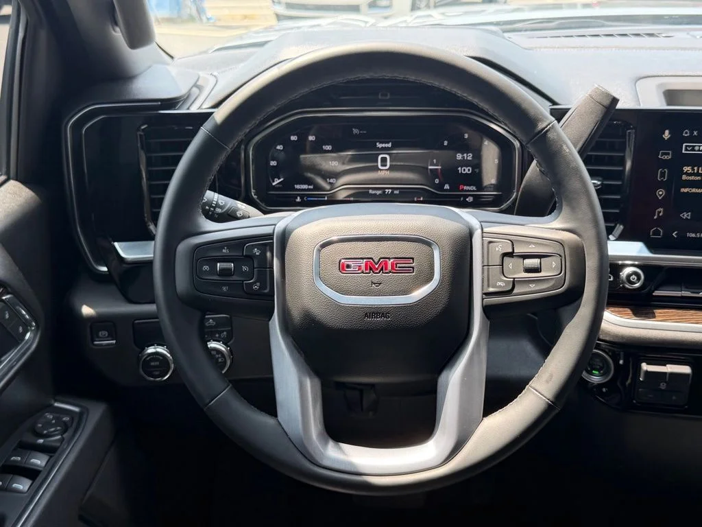 Used 2025 Silver GMC Elevation image 39