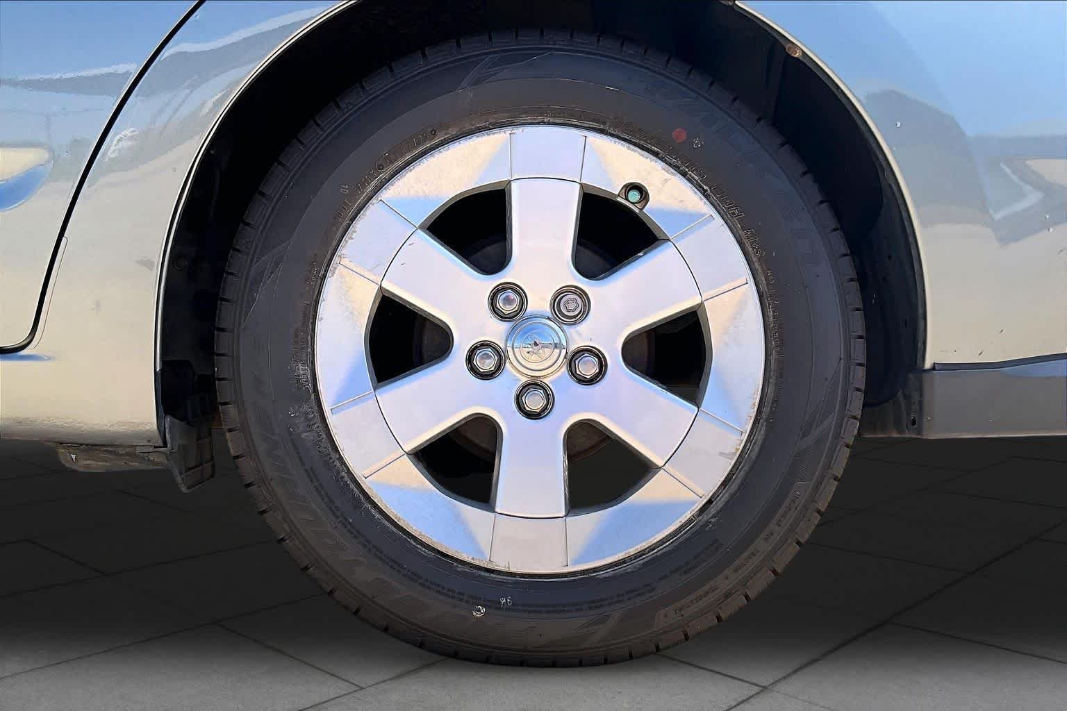 Used 2005 Tideland Pearl Toyota  image 10
