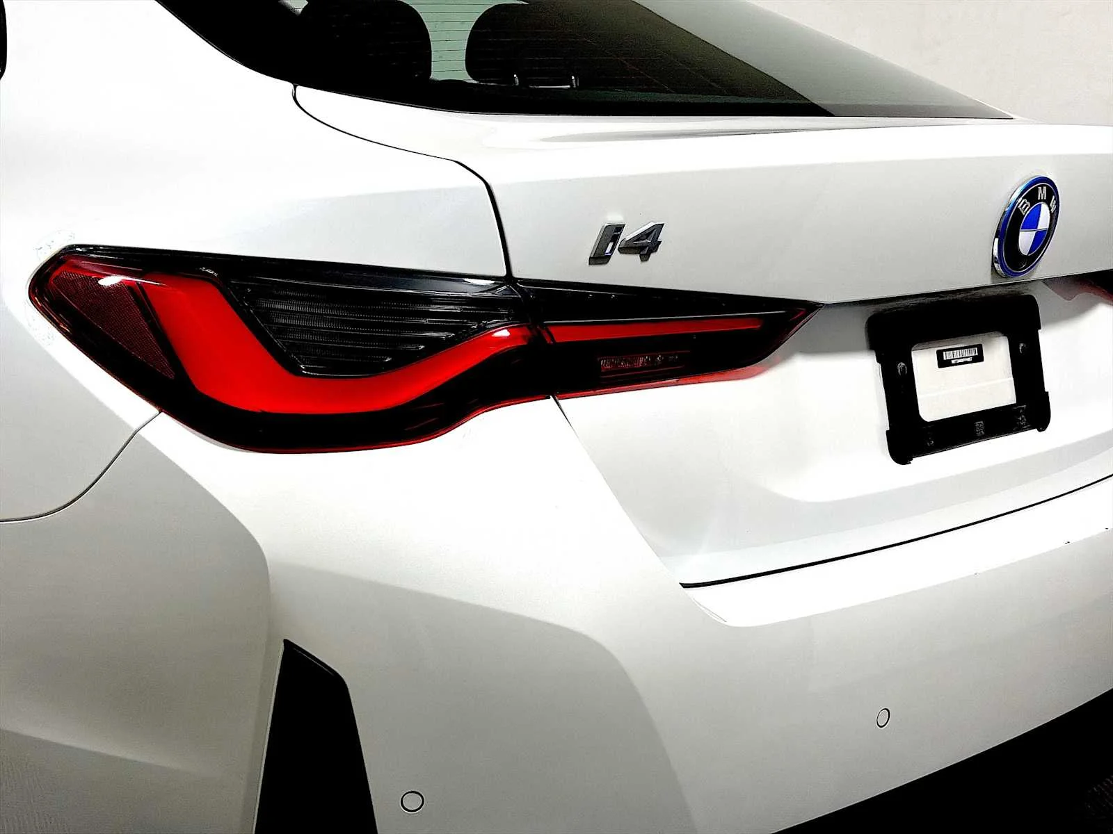 2023 BMW i4 40 - Photo 27