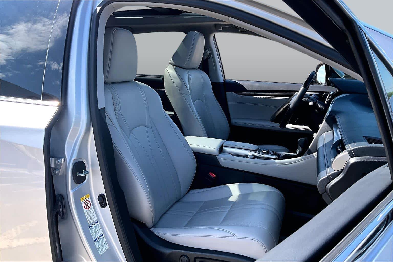 Used 2016 Silver Lining Metallic Lexus  image 9