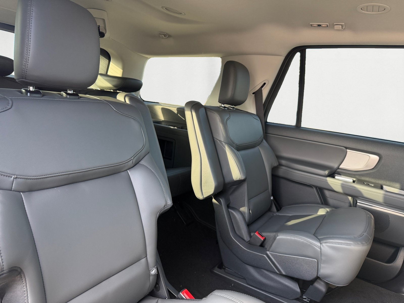 New 2027 Nocturnal Blue Metallic Ford Active image 18