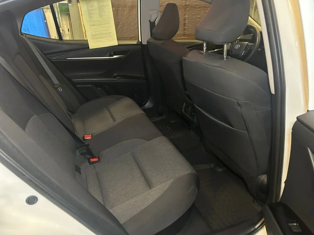 Used 2025 Ice Toyota LE image 17