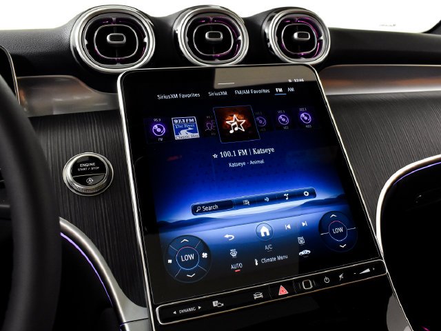 New 2027 Polar White Mercedes-Benz GLC 300 image 31