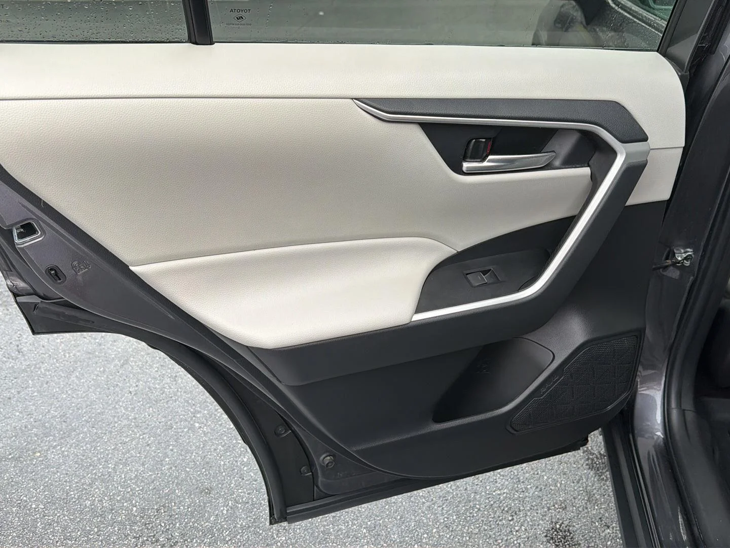 Certified Used 2024 Magnetic Gray Metallic Toyota XLE Premium image 17