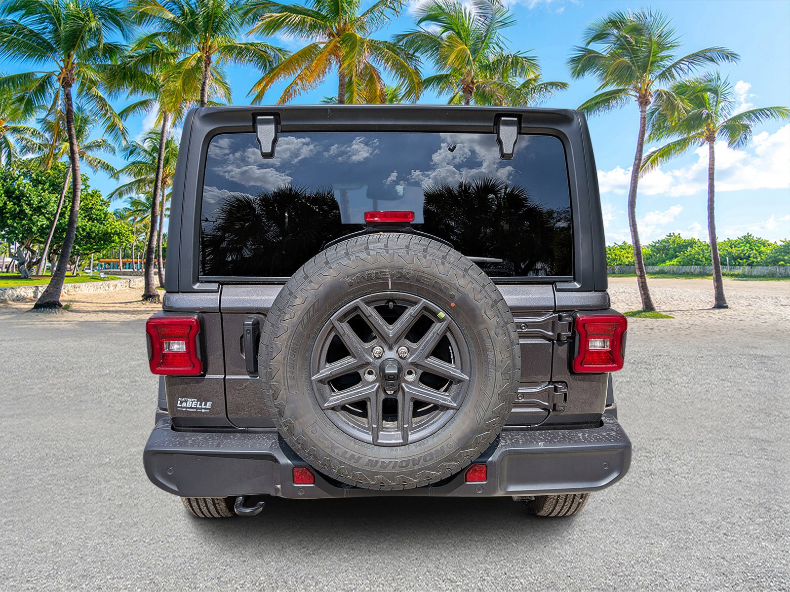 New 2026 Granite Crystal Metallic Clear-Coat Exterior Paint Jeep Sport S image 4