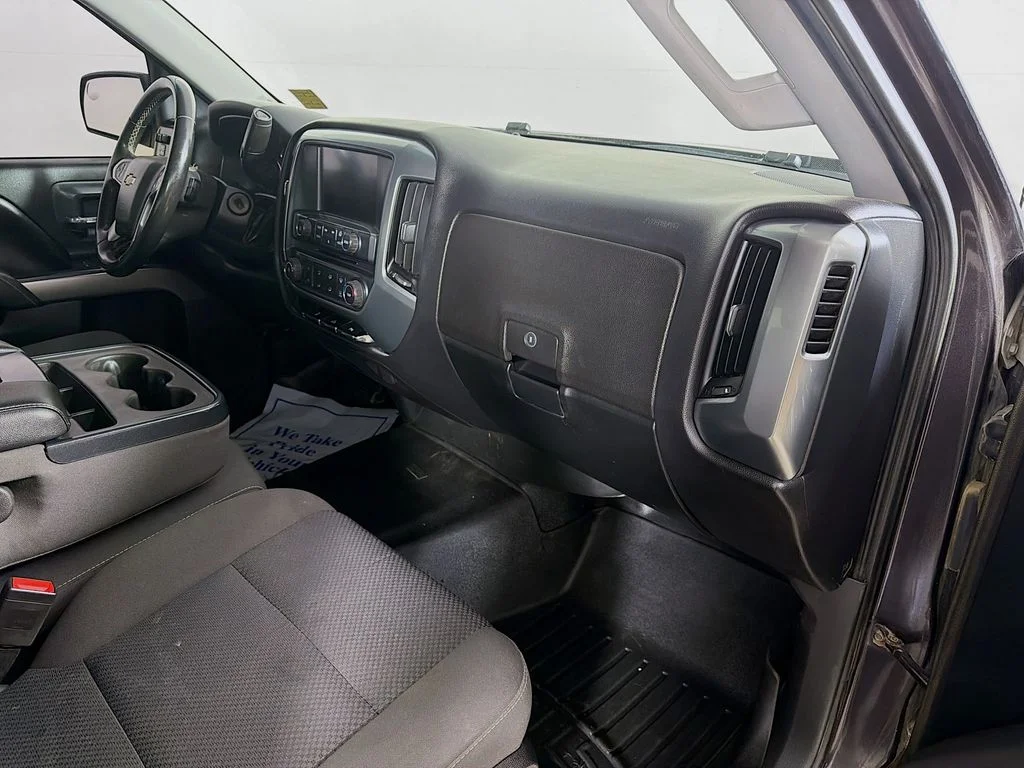 Used 2016 Gray Chevrolet LT image 24