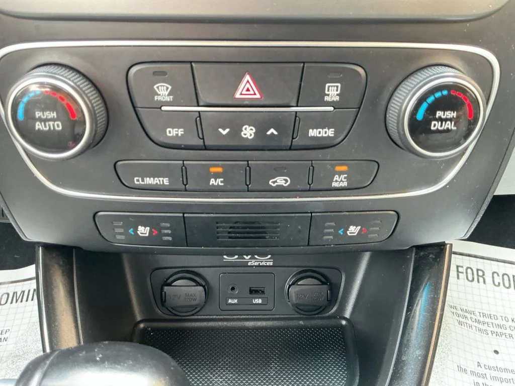Used 2014 Silver Kia SX image 17