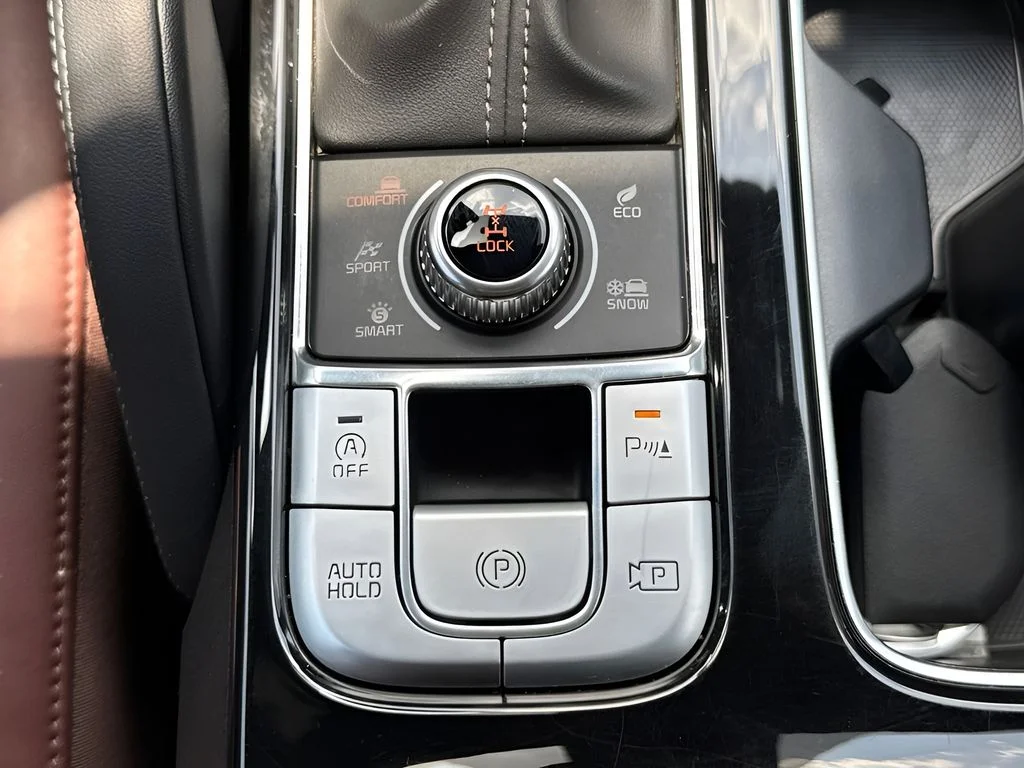 Used 2023 Green Kia SX-Prestige image 26