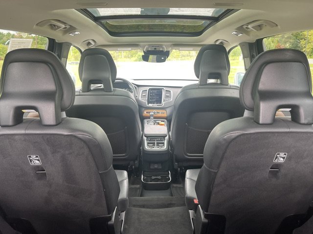 Used 2021 Silver Volvo Momentum image 16