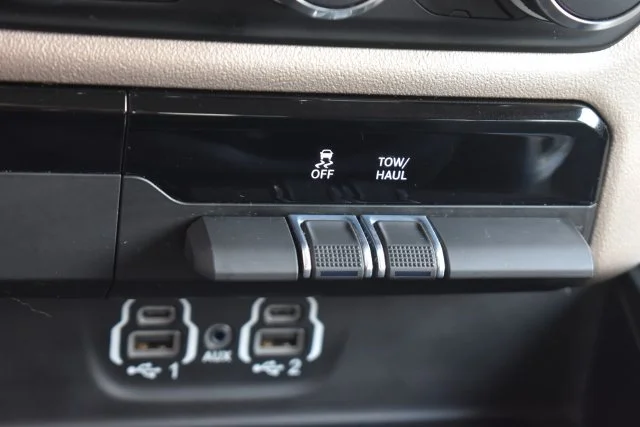 Used 2022 Black Ram Laramie image 36