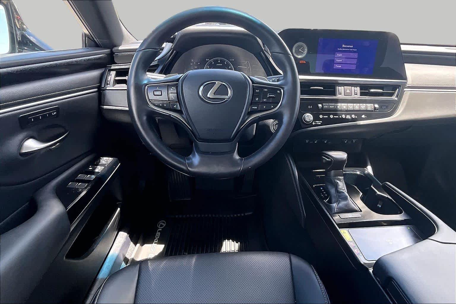 Used 2025 Iridium Lexus  image 6