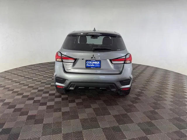 Used 2023 Gray Mitsubishi 2.0 SE image 7