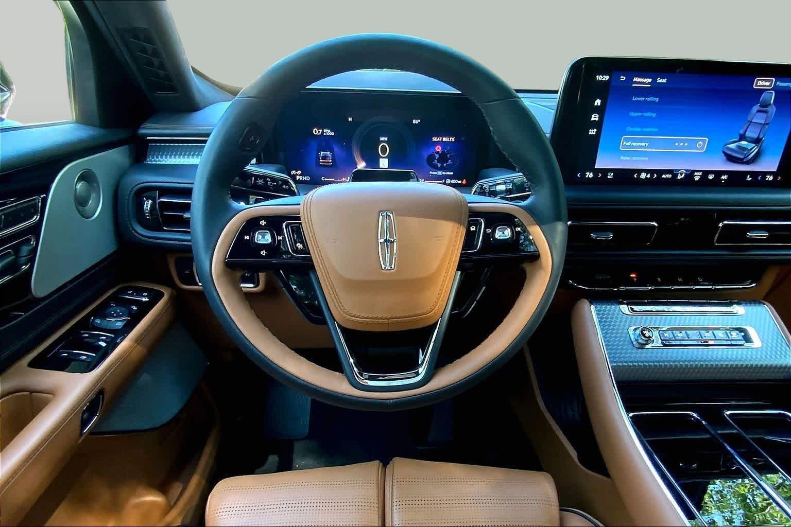 Pre-Owned 2025 Lincoln Aviator Black Label