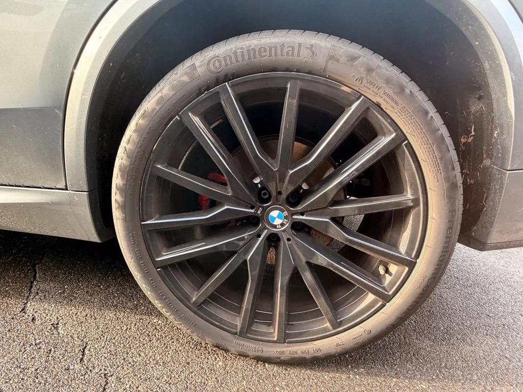 Certified Used 2024 Gray BMW xDrive40i image 6