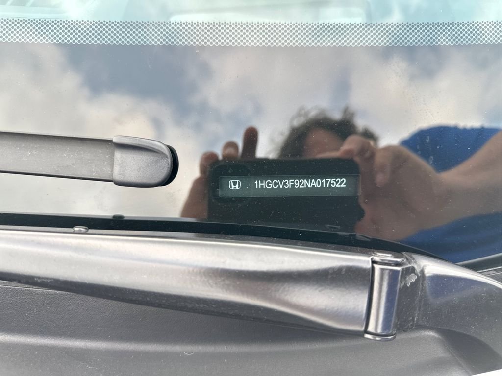 Used 2022 White Honda Touring image 19