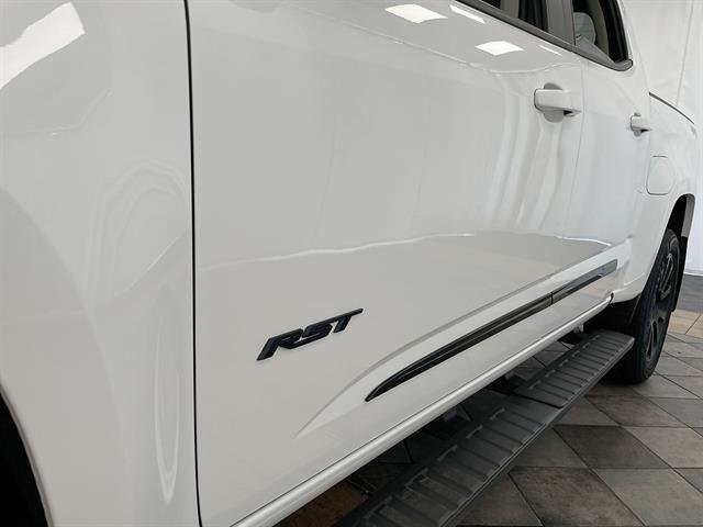 Certified Used 2020 SUMMIT WHITE Chevrolet 4WD LT image 31