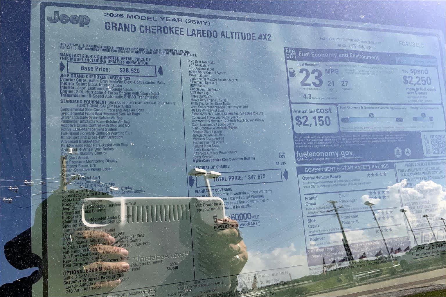 New 2026 Baltic Gray Metallic Clear-Coat Exterior Paint Jeep Laredo Altitude image 19