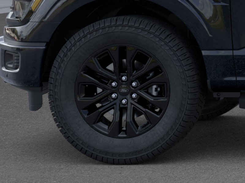 New 2026 Agate Black Metallic Ford XLT image 19