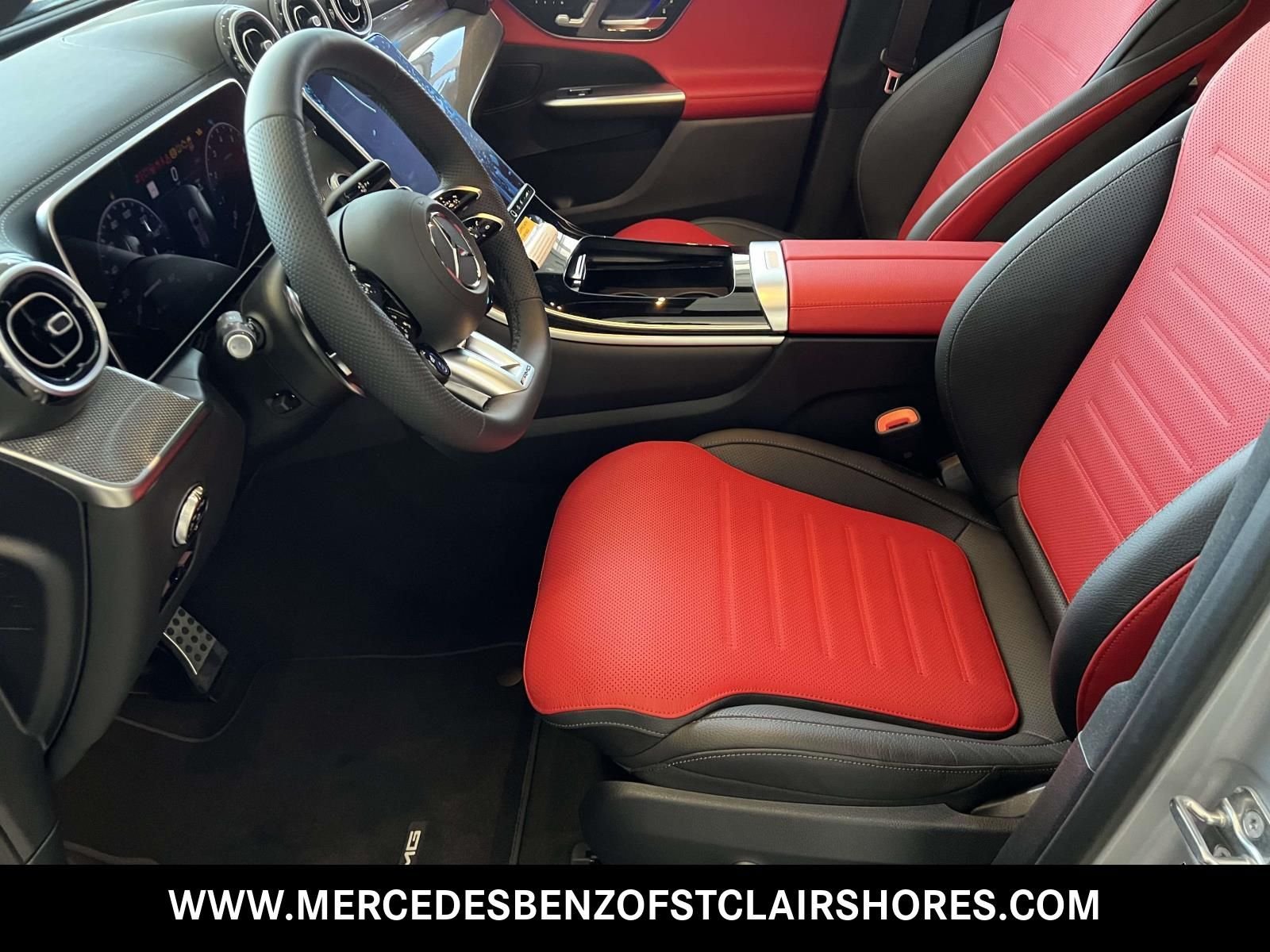 New 2026 MANUFAKTUR Cirrus Silver Magno Mercedes-Benz AMG® GLC 43 4MATIC® SUV image 19