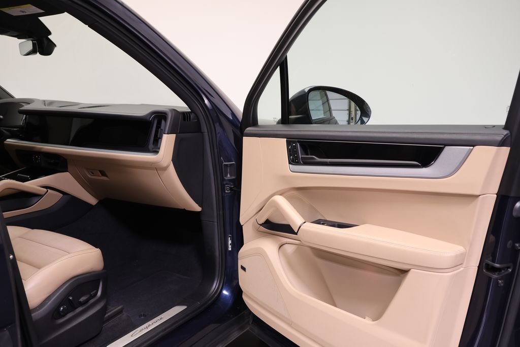 Used 2024 Algarve Blue Metallic Porsche Base image 41