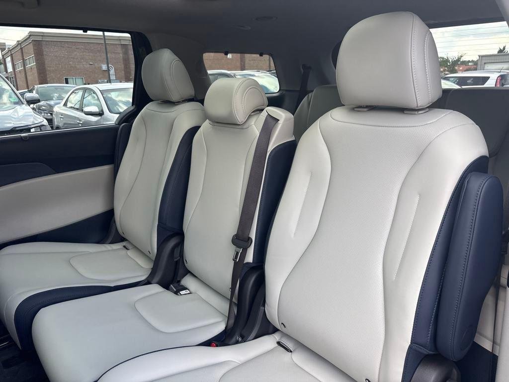 2026 Kia Carnival SX - Photo 26