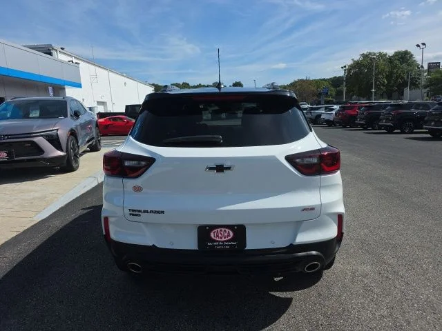 Used 2024 White Chevrolet RS image 3